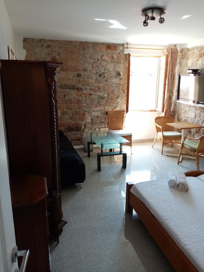 Casa Di Marko 105 M2 Garden Apartment Rovinj Exterior photo